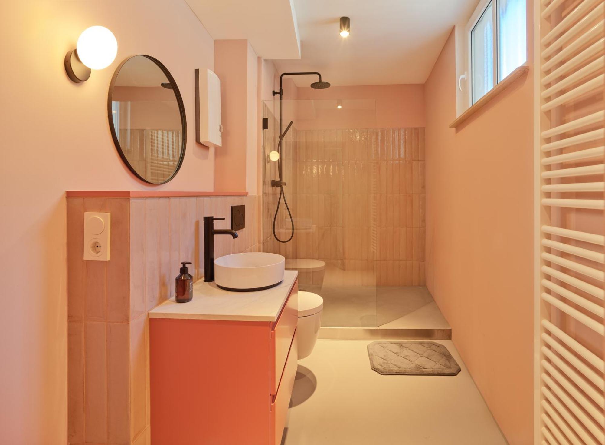 Modernes Flair - Designer-Apartment In Top-Lage - Bis 3 Personen - Wittlich -Zentrum エクステリア 写真